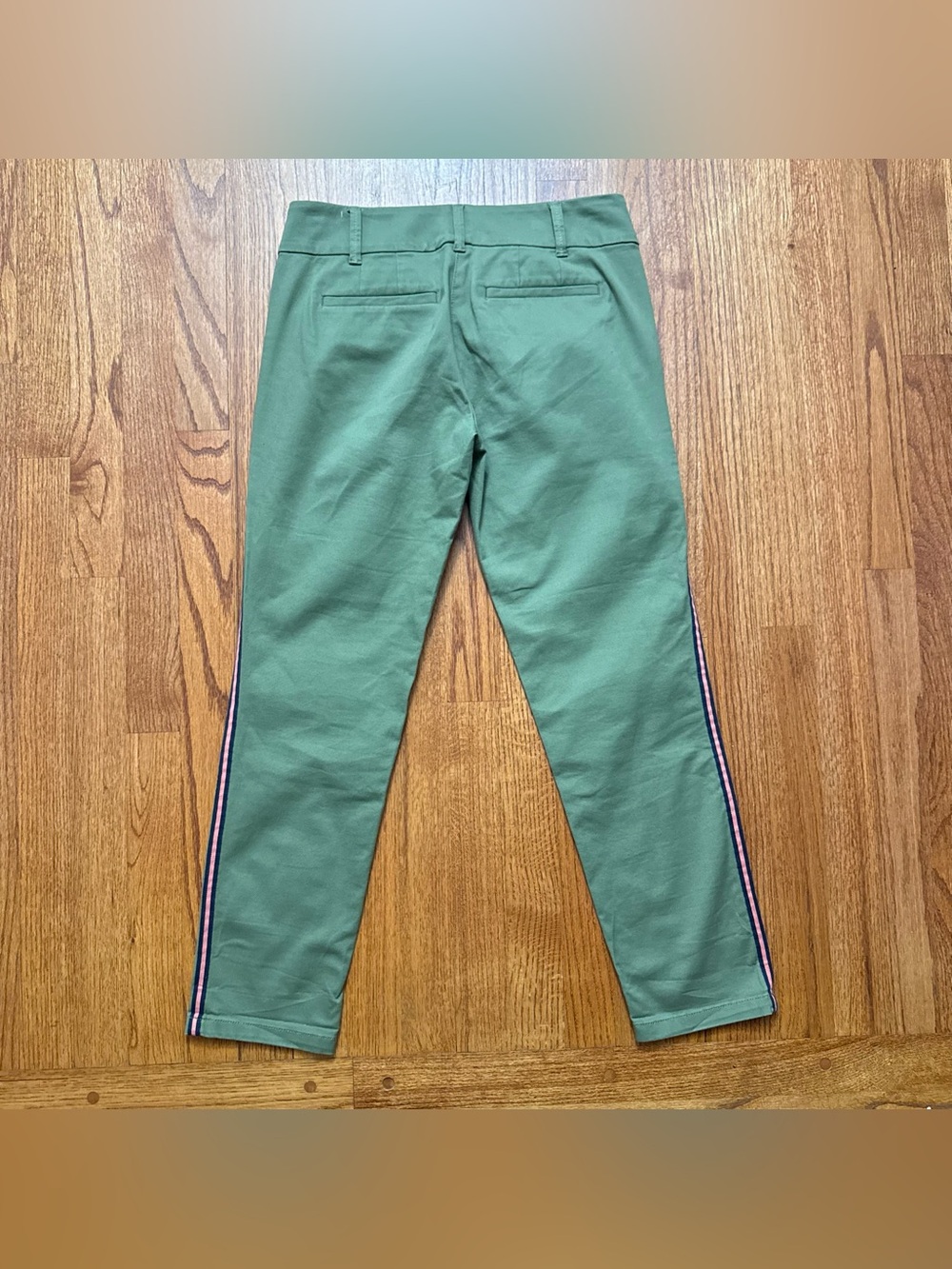 LOFT Modern Chino Crop pants in Olive Green with Side Stripes size 0 - Picture 6 of 12